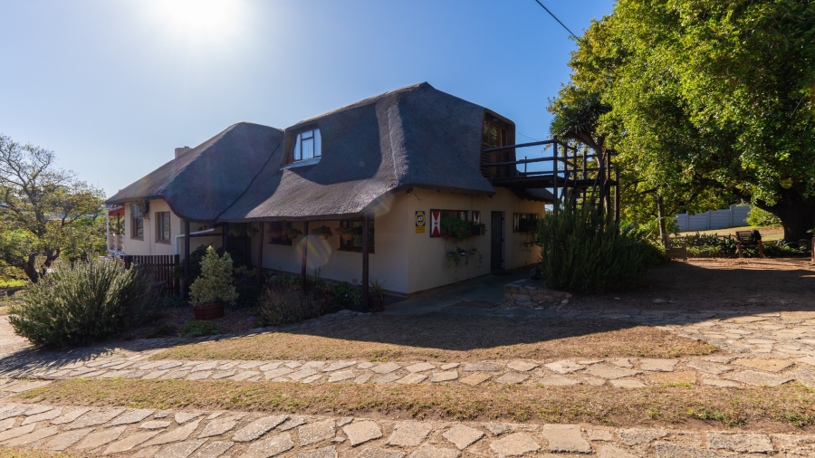 4 Bedroom Property for Sale in Napier Western Cape